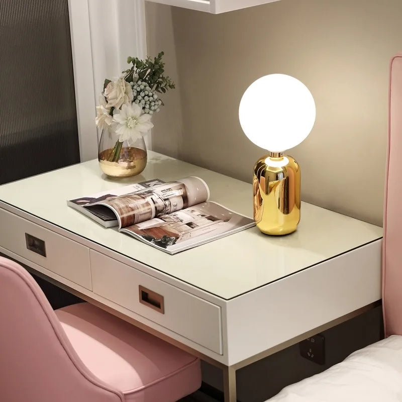 Lampe de Chevet | BOULE